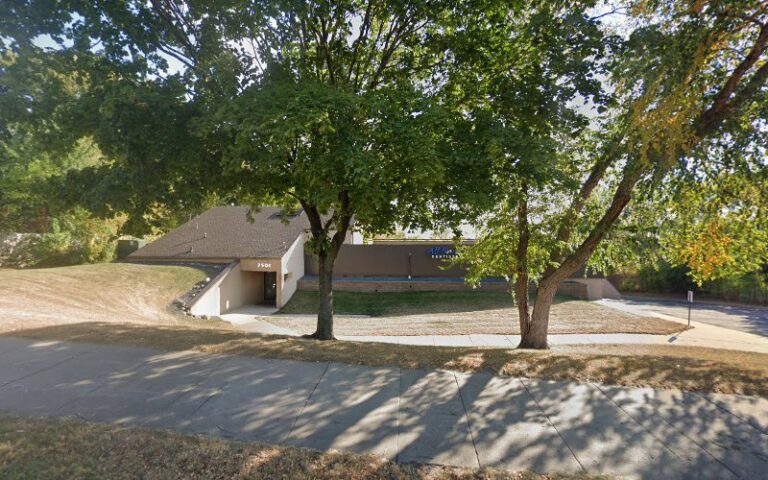 332709 nesvig r gordon 768x480