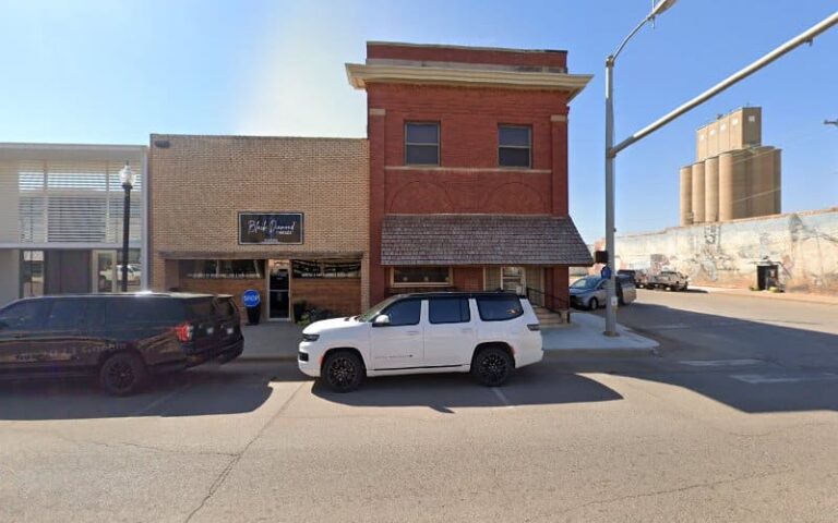 332811 neuman molly b 768x480