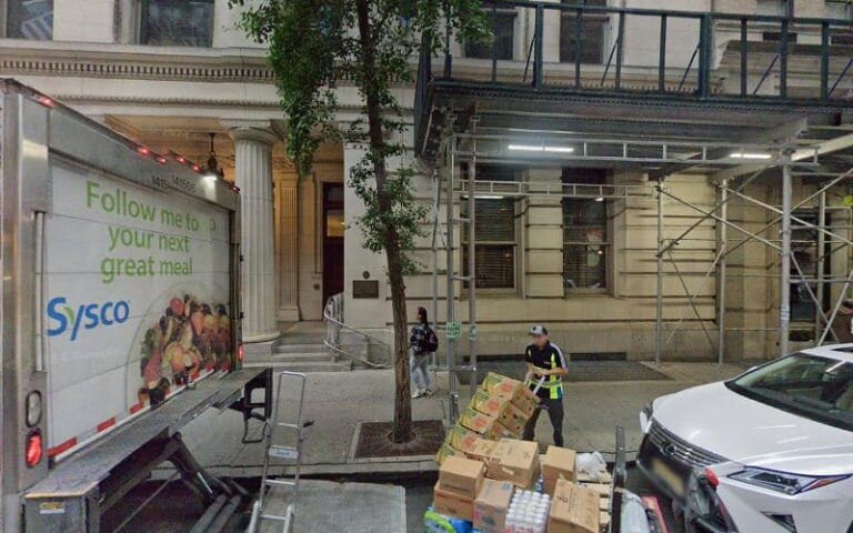 333121 new york city bar 768x480