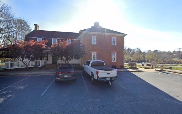 334529 nikas powers 768x480