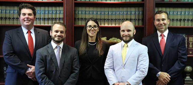 336790 oakley oakley 768x340