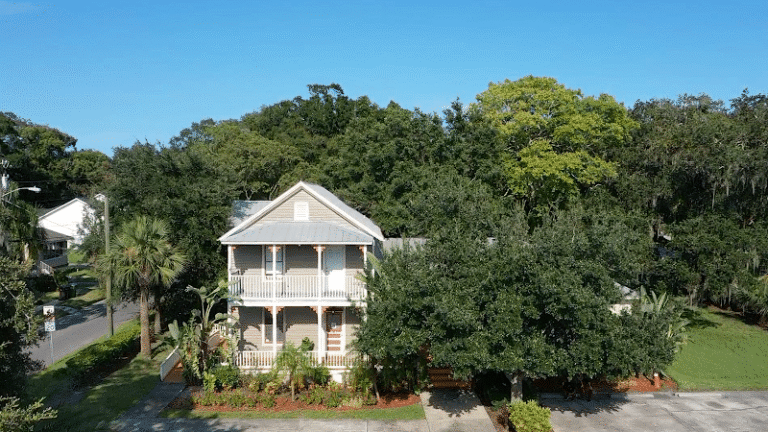 338503 old city title 768x432