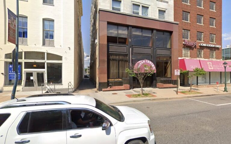 342034 paiz immigration law 768x480