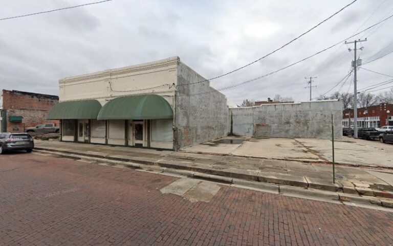 342280 palmer law sports career 768x480