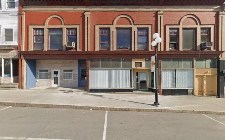 347068 peakes gray 768x480