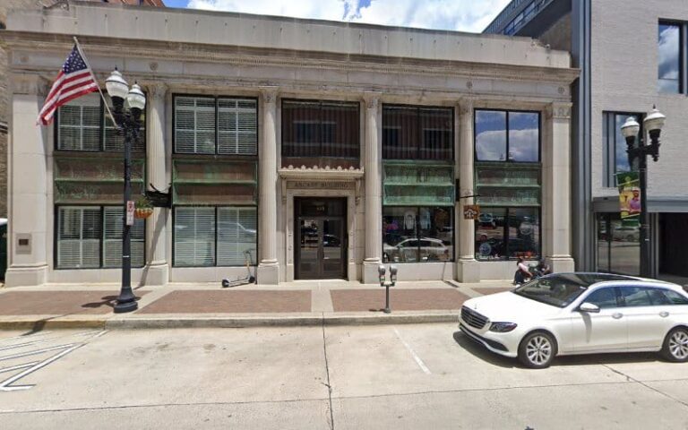 347478 peggy comstock 768x480