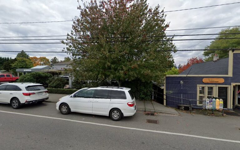 347609 pelling lark 768x480