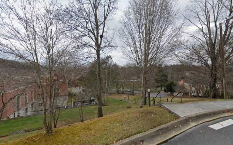 350272 petty petty 768x480