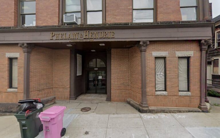 350444 phelan hendrie 768x480