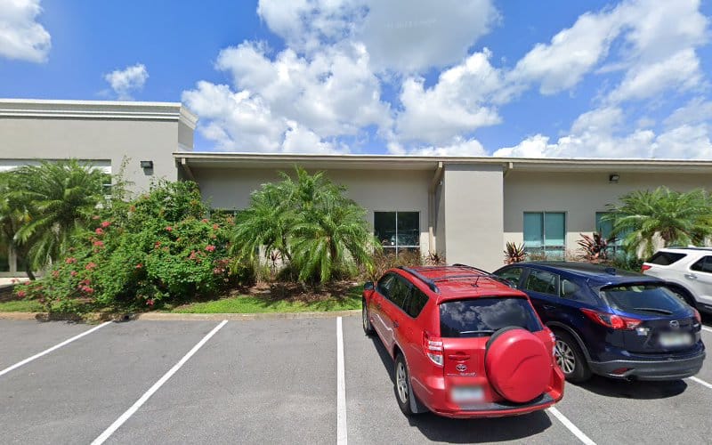 351990 pinellas legal center