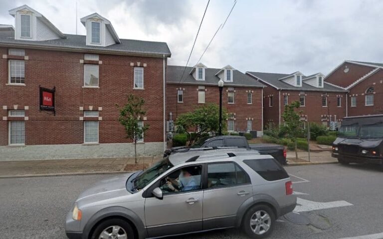 352578 plain r scott 768x480