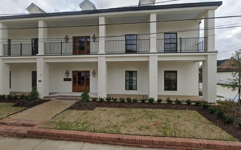 352693 plauche smith nieset 768x480