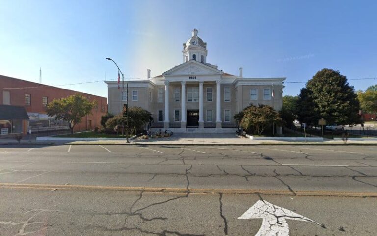 356264 public defender 768x480