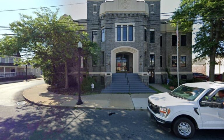 356279 public defender 768x480