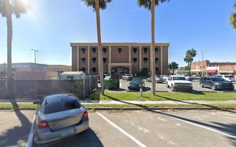 356307 public defender 768x480