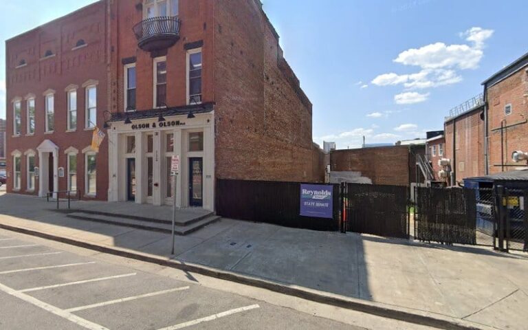 356327 public defender 768x480