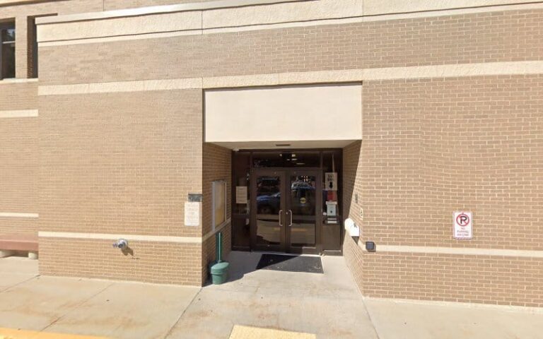 356525 public defenders office 768x480