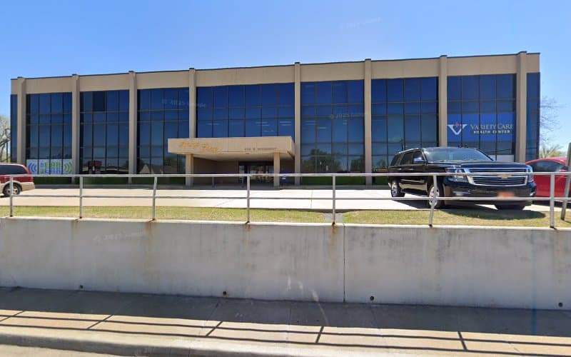 357606 r everett law office