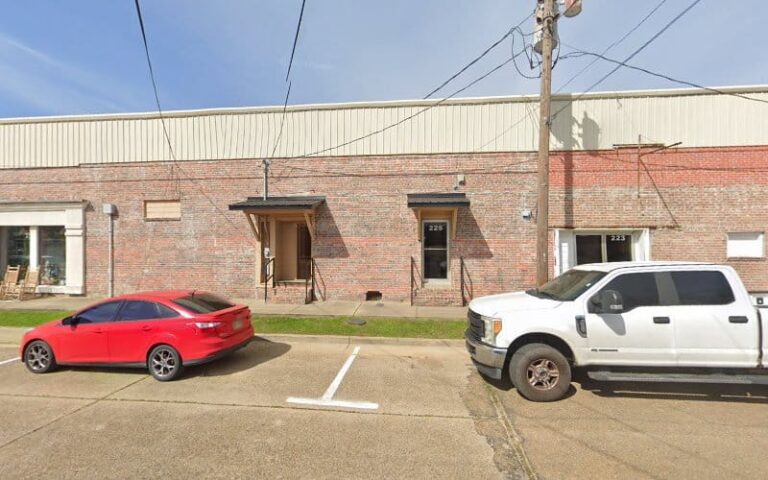 360618 ray t price attorney 768x480