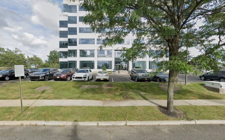 360735 raymond g console 768x480