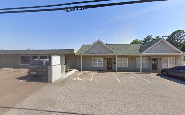 361033 ready george b 768x480