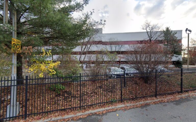 361089 real estate lawyer 768x480