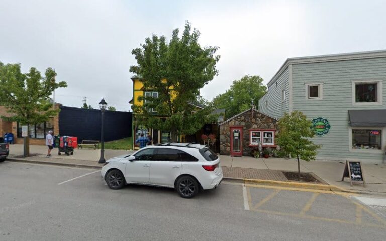 361106 real estate lawyers plc 768x480