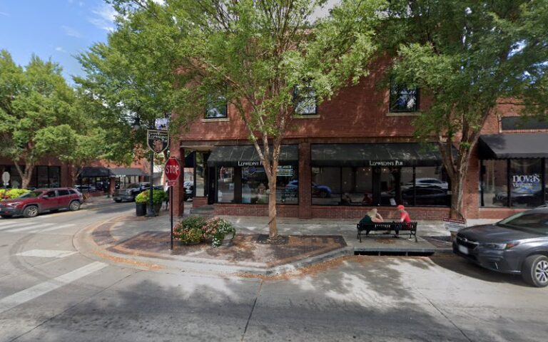 361122 real law 768x480