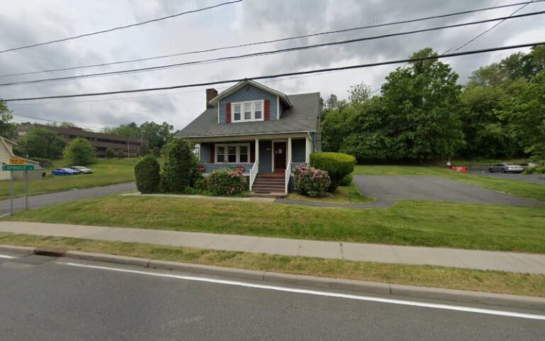 362148 regan smith margaret 768x480