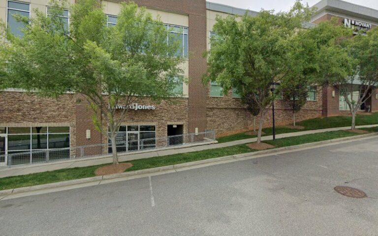 363502 reyna immigration law 768x480