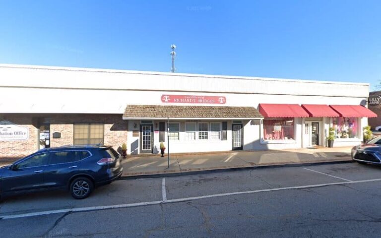 365647 richard t bridges law offices 768x480