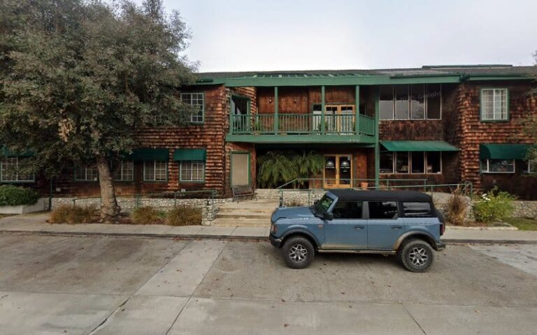 365661 richard t. nixon 768x480