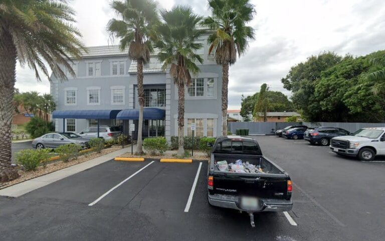 365678 richard tracy lee 768x480