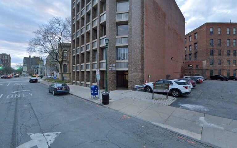 365705 richard w perry law office 768x480