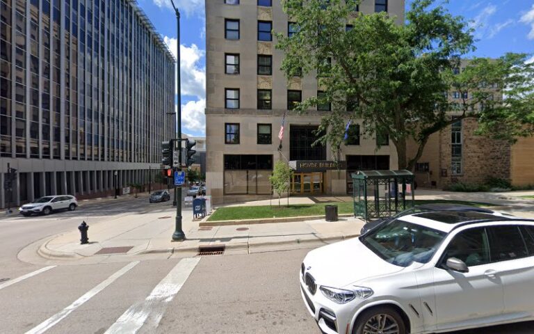 366032 richman richman 768x480