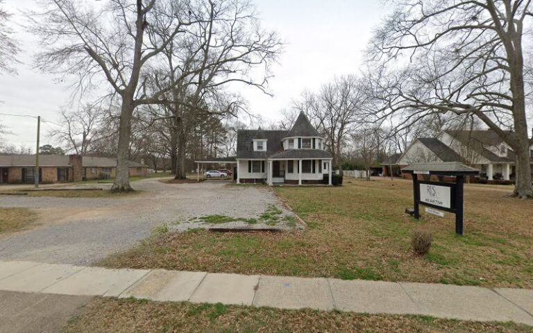 366940 ringer law firm 768x480