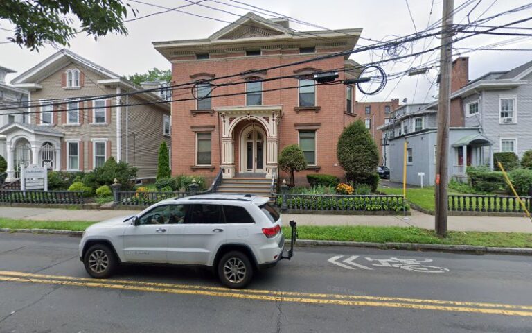 368590 robert e arnold law offices 768x480