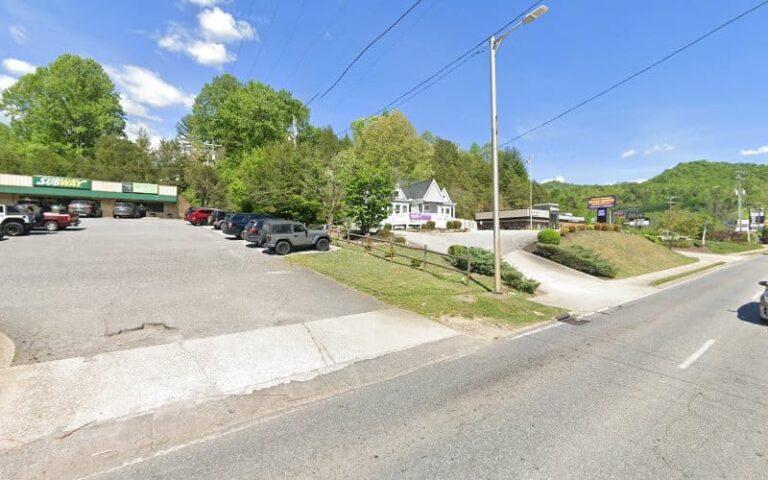 368684 robert e. hensley 768x480