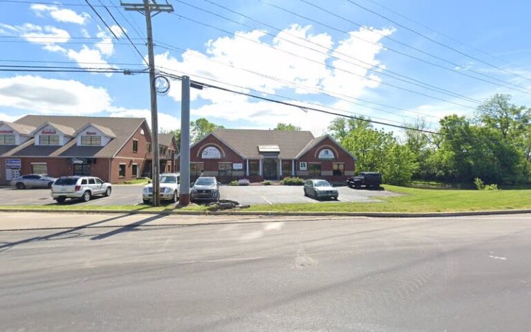 369003 robert hagen lyons 768x480