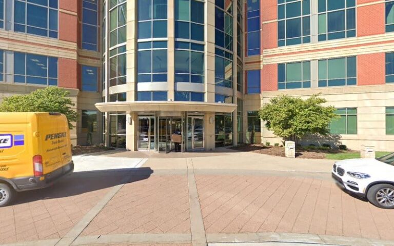 369499 robert l. howard 768x480