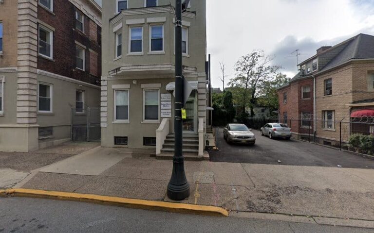 369958 robert pures law office 768x480