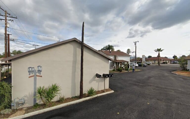 370503 roberto gil law office 768x480