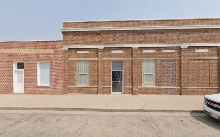 370629 roberts law office 768x480