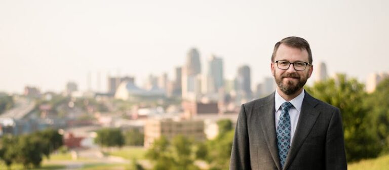 370635 roberts law office llc 768x336