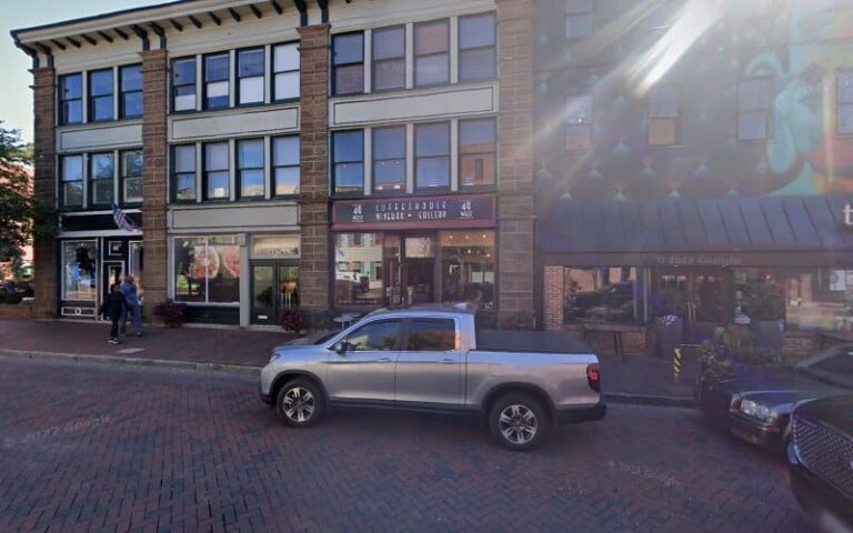 370892 robin k. henley 768x480