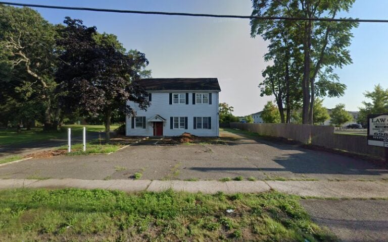 370968 robins craig d 768x480