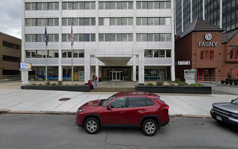 370989 robinson cole llp
