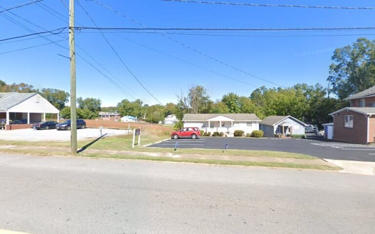 371066 robinson bruce e 768x480