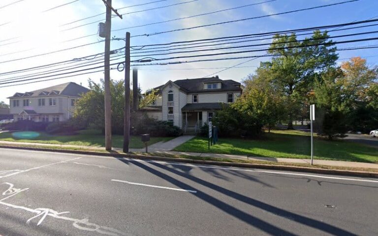 371068 robinson burns 768x480