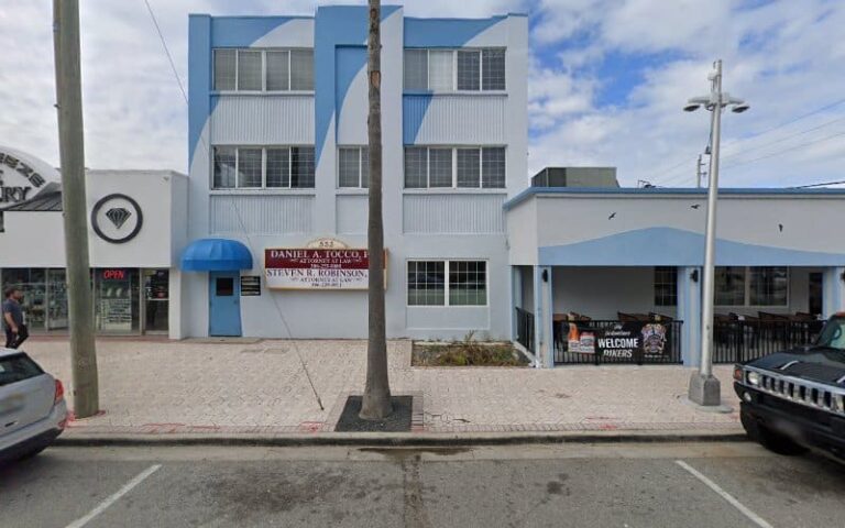 371224 robinson steven r 768x480